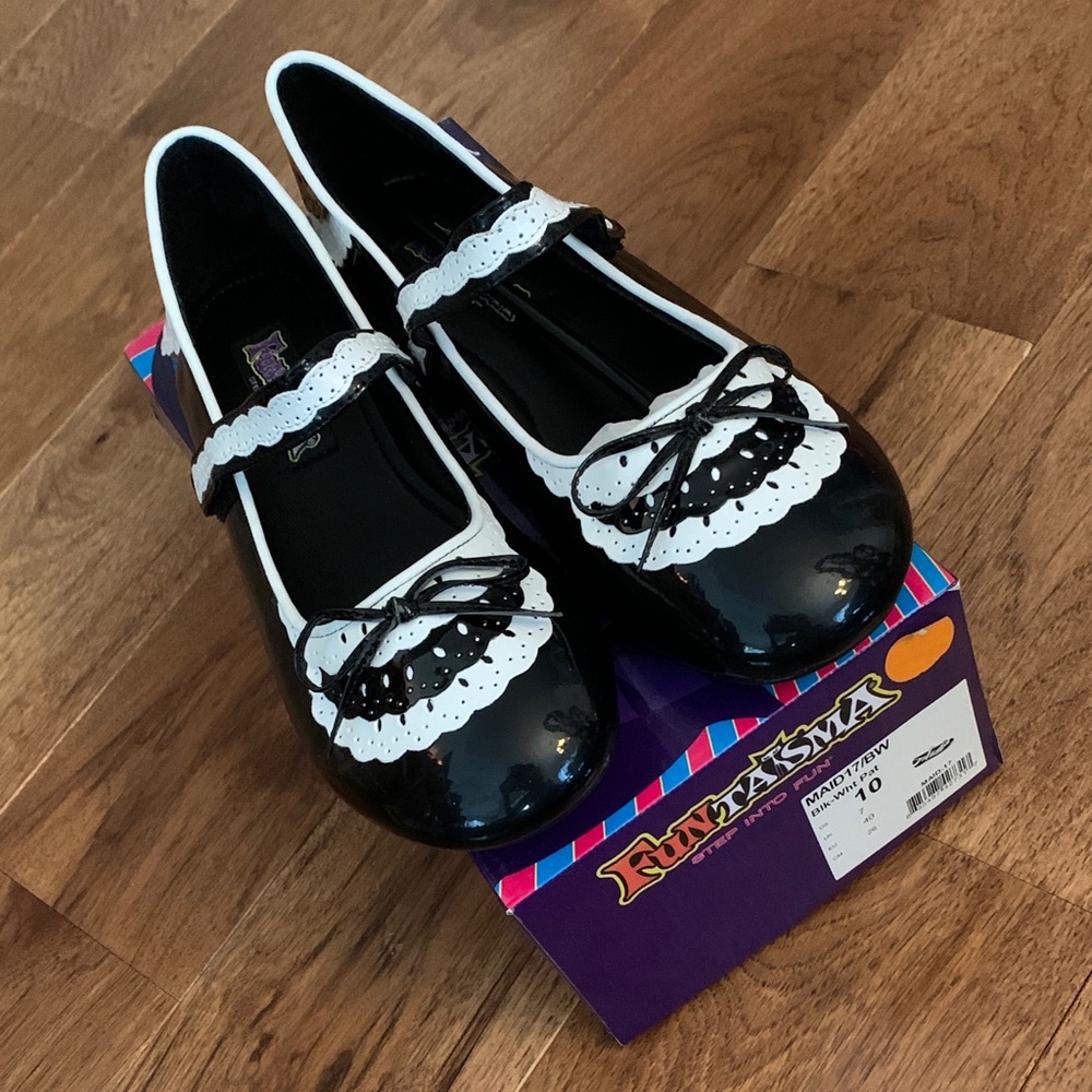 HALLOWEEN Funtasma Black and White Mary Jane “Maid” Shoes